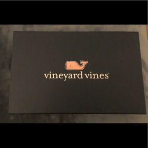 New Vineyard Vines Box !